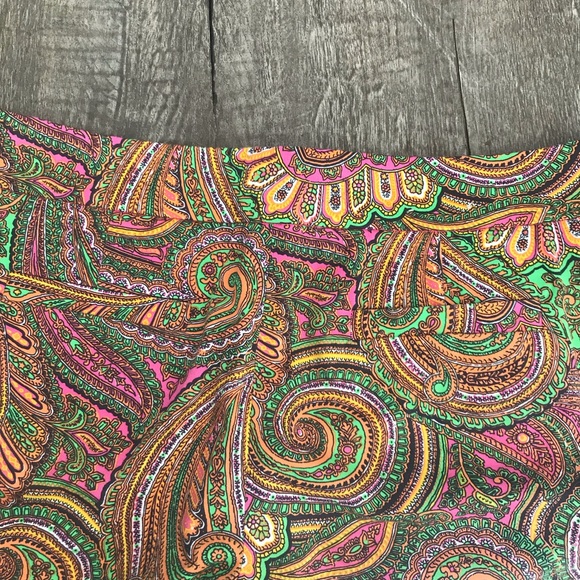 J. CREW| Pink paisley print shorts size 8 - Picture 6 of 7